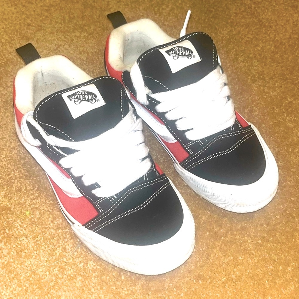 ❤️‍🔥Rare Find Vans Sneakers